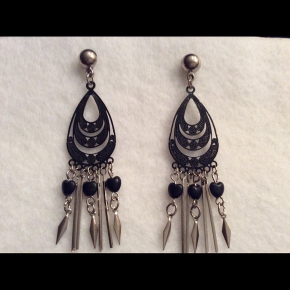 Jewelry - Vintage Boho earrings